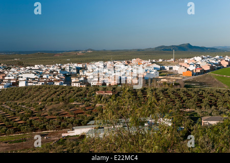 Vue panoramique sur la ville, sur la route touristique des bandits, casariche, province de Séville, Andalousie, Espagne, Europe Banque D'Images