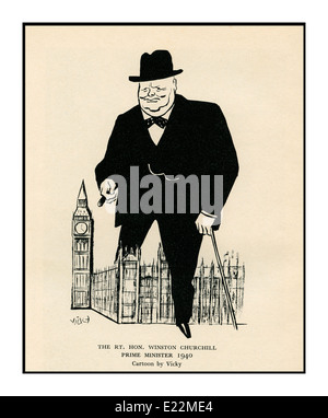 Hon.Rt Winston Churchill caricature de Vicky en 1940 montré comme un colosse à cheval sur les chambres du Parlement Londres PENDANT LA SECONDE GUERRE MONDIALE Banque D'Images