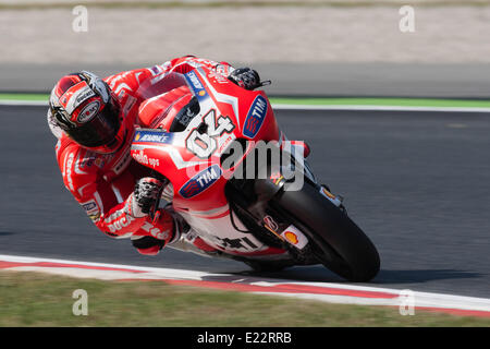 Barcelone, Catalogne, Espagne. 13 juin 2014. Monster Energy Grand Prix de Catalunya. Andrea Dovizioso (ITA), rider du team Ducati, en action au cours de la libre pratique de la MotoGP au Grand Prix de Catalogne de Monster Energy le circuit de Montmelo. Credit : Action Plus Sport Images/Alamy Live News Banque D'Images