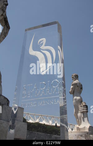 Rome, Italie 13 juin 2014 Plaque dédiée le Champion Olympique Italien sprinter Pietro Mennea à Stadio dei Marmi à Rome Banque D'Images