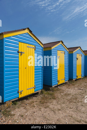 Cabines de plage de Littlehampton beach. Littlehampton, West Sussex, England, UK Banque D'Images