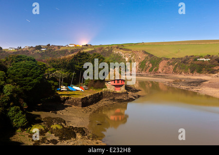 Boathouse (HAM) Cottage sur la rivière Avon à Bantham, South Hams, Devon, Angleterre, Royaume-Uni, Europe. Banque D'Images