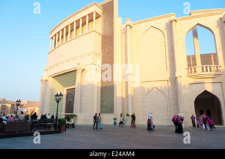 Visiteurs à l'Amphithéâtre Katara, Doha, Qatar Banque D'Images