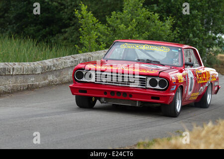 Cholmondeley, Cheshire, Royaume-Uni 15 juin 2014. BMW n°44 'DEMON Tweeks' E30 M3 voitures de rallye Alan Minshaw au defi Wind. L'action est à la 1.2-mile voie dans le parc de Cholmondeley Castle où plus de 120 voitures et motos de compétition, s'étendant sur sept décennies de motorsports.Le week-end est l'une des plus grandes célébrations de la puissance et la vitesse dans le pays. Banque D'Images