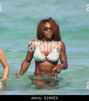 Serena Williams et amis profitez de Miami Beach. Miami Beach, où : Floride, Texas, United States Quand : 15 Juin 2013 E Banque D'Images