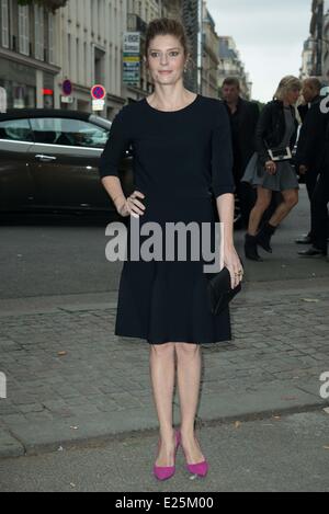 Karl Lagerfeld's Aperçu de l'exposition de "la gloire de l'eau" - Arrivées avec : Chiara Mastroianni Où : Paris, France Date : 03 Juil 2013 Banque D'Images