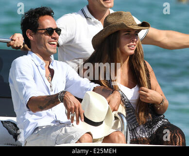 Des stars au Club 55 à St Tropez avec : Chloe Green,Marc Anthony Où : St Tropez, France Quand : 06 Jul 2013 ENN Banque D'Images