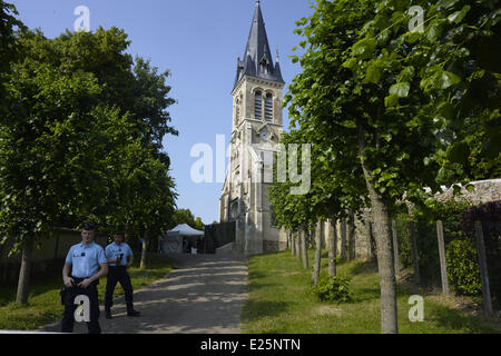 Le mariage de Halle Berry et Olivier Martinez au Chateau des Conde Vallery dans Halle Berry ET OLIVIER MARTINEZ TUE EN FRAN Banque D'Images