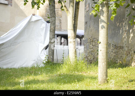 Le mariage de Halle Berry et Olivier Martinez au Chateau des Conde Vallery dans Halle Berry ET OLIVIER MARTINEZ TUE EN FRAN Banque D'Images