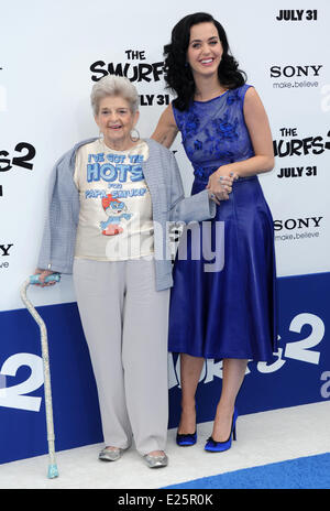 Les célébrités assister à Columbia Pictures TO MURFS '2' Première Mondiale au Regency Village Theatre. Avec : Katy Perry Où : Westwood, Californie, États-Unis 28 Juil 2013 Quand : Banque D'Images