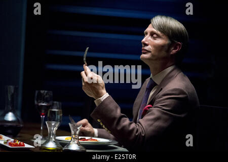 Mads Mikkelsen comme le Dr Hannibal Lecter dans la série télévisée de 'Hannibal' Avec : Mads Mikkelsen Où : United States Quand : 07 Oct 2012 Banque D'Images