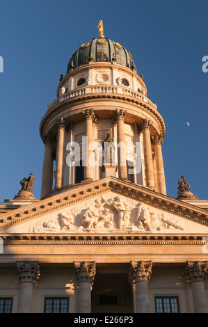 Cathédrale allemande Deutscher Dom aka Neue Kirche Nouvelle Église Gendarmenmarkt Berlin Allemagne Banque D'Images