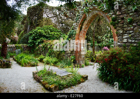 Abbey ruins, jardins de l'abbaye, Tresco, Îles Scilly 2014 Banque D'Images