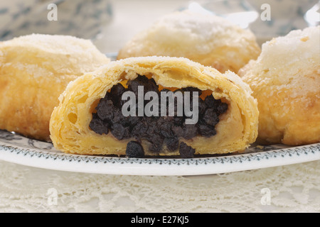 Gâteaux d'Eccles une petite pâtisserie ronde remplie de raisins de Corinthe ou Raisins secs originaires de la ville d'Eccles dans le nord de l'Angleterre Banque D'Images