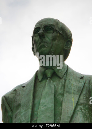 Donald Dewar statue Buchanan Street Glasgow close up Banque D'Images