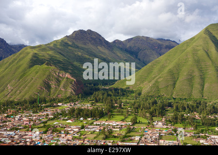 Belle Vallée sacrée, la Valle Sagrada, près de Cusco au Pérou, Amérique du Sud, qui abrite de nombreuses ruines Incas Banque D'Images