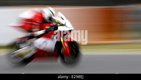 Barcelone, Espagne. 17 Juin, 2014. Barcelone Espagne Jun -17. Jonas FOLGER dans les essais en circuit Barcelona-Catalunya, le 17 juin 2014 Photo : Joan Valls/Urbanandsport Nurphoto / © Joan Valls/NurPhoto ZUMAPRESS.com/Alamy/Live News Banque D'Images