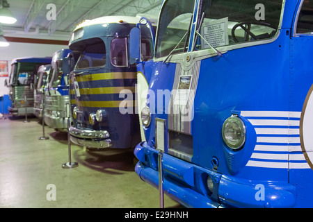 Hibbing, Minnesota - Vintage bus sur l'affichage à l'Greyhound Bus Musée. Banque D'Images