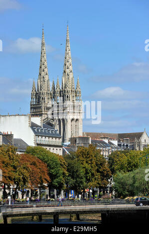 La France, Finistère, Quimper, la cathédrale Saint-Corentin Banque D'Images