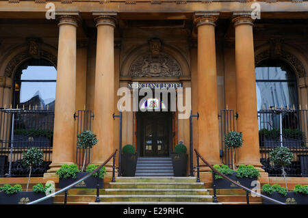 Royaume-uni, Irlande du Nord, Belfast, le Commerçant Hôtel-restaurant situé dans une ancienne banque Banque D'Images