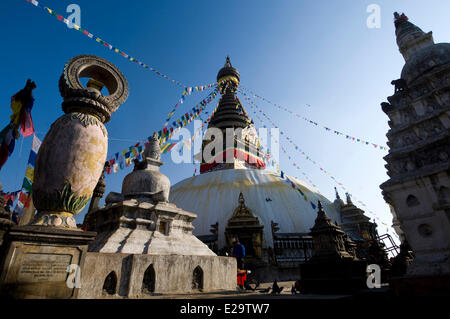 Le Népal, Vallée de Katmandou, classée au Patrimoine Mondial de l'UNESCO, Katmandou, temple bouddhiste de Swayambunath, ggthe grand stupa, avec Banque D'Images