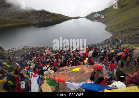 Le Népal, Zone Bagmati, Langtang Lirung de montagnes, la vallée de la Trisuli syncrétique, pèlerinage de Gosainkund, mélange Chamanism, Banque D'Images