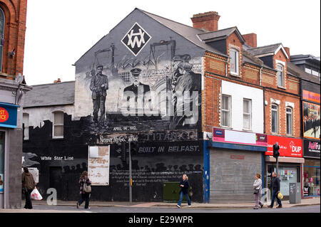 Royaume-uni, Irlande du Nord, Belfast, une murale dans le Titanic Belfast est loyaliste salon Banque D'Images