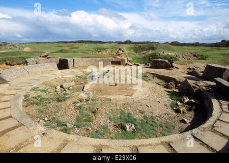 France, Calvados, Cricqueville en Bessin, Pointe du Hoc, vestige des anciennes batteries allemandes Banque D'Images