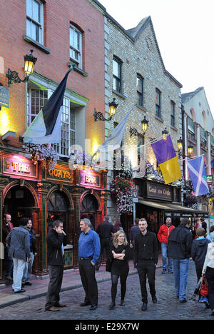 L'Irlande, Dublin, Temple Bar de Nuit Banque D'Images