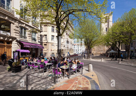 France, Rhône, Lyon, site historique classé au Patrimoine Mondial de l'UNESCO, Vieux Lyon (vieille ville), Rue du Doyenne en vue de Banque D'Images