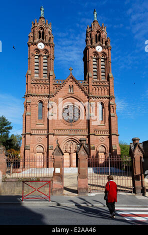 La France, l'Aveyron, Vallée du Lot, Espalion, arrêt sur la Route de Compostelle, classée au Patrimoine Mondial de l'UNESCO, l'église Banque D'Images