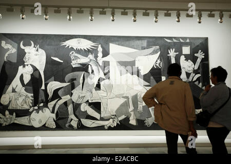 Espagne, Madrid, Museo Nacional Centro de Arte Reina Sofia (La Reine Sofia), Guernica par l'artiste Pablo Picasso Banque D'Images