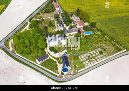 France, Vienne, Usseau, Chateau de la Motte (vue aérienne) Banque D'Images