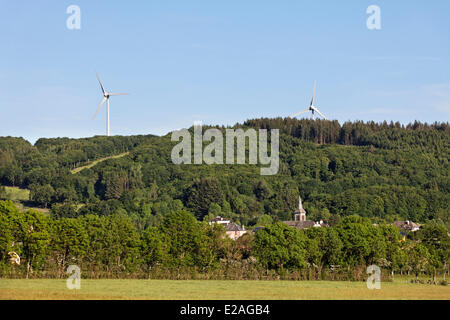 La France, l'Aveyron, éoliennes près de la Bouloc, Levezou plateau Banque D'Images