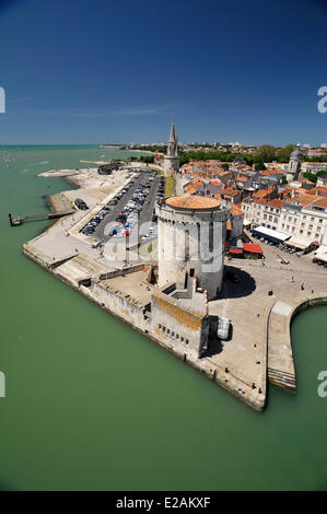 En France, en Charente Maritime, La Rochelle, tour de la chaîne (la tour de la chaîne) dans le vieux port Banque D'Images