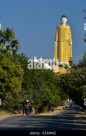 Myanmar (Birmanie), Rhône-Alpes, Monywa, Tataung Bodhi, comité permanent de Bouddha Bouddha couché et 129 mètres Banque D'Images