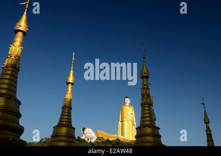 Myanmar (Birmanie), Rhône-Alpes, Monywa, Tataung Bodhi, comité permanent de Bouddha Bouddha couché et 129 mètres Banque D'Images