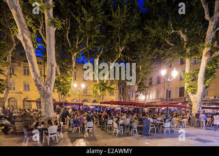 France, Bouches du Rhone, Aix en Provence, Place Richelme Banque D'Images