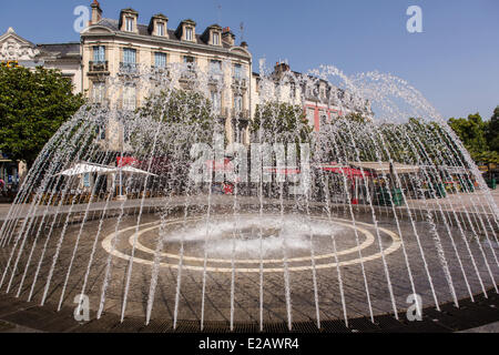 France, Hautes Pyrenees, Tarbes, fontaine du centre-ville Banque D'Images