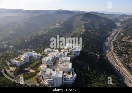 United States, California, Los Angeles, Santa Monica, Getty Center de l'architecte Richard Meier (vue aérienne) Banque D'Images