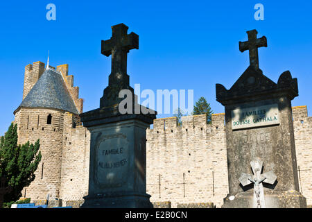 France, Aude, Carcassonne, ville médiévale classée au Patrimoine Mondial de l'UNESCO, l'ancien cimetière de la ville Banque D'Images