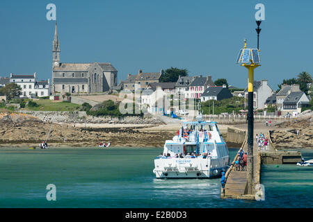 La France, Finistère, Ile de Batz, vue sur le port de l'île Banque D'Images