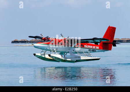 Les Maldives, hydravion de Maldivian Air Taxi Company, le rabotage Banque D'Images