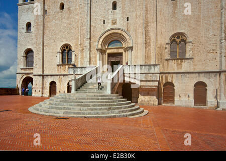 L'Italie, l'Ombrie, Gubbio, les Consuls palace, Grand escalier Banque D'Images