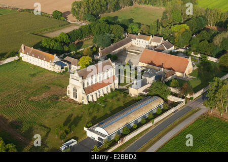 France, Calvados, Saint Germain la Blanche Herbe, Notre Dame de l'abbaye d'Ardenne (vue aérienne) Banque D'Images