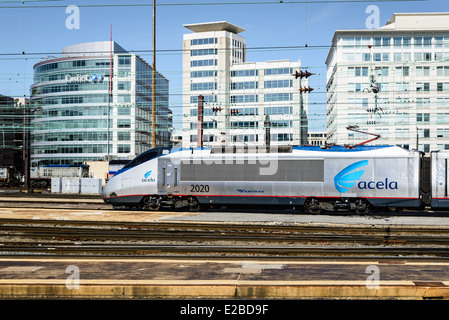 Locomotive Amtrak Acela Express No 2020, Union Station, Washington, DC Banque D'Images