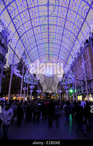 France, Nord, Lille, Lille 3000, fantastique défilé de nuit, éclairé par l'ouverture de la voie piétonne de la Rue Faidherbe Banque D'Images