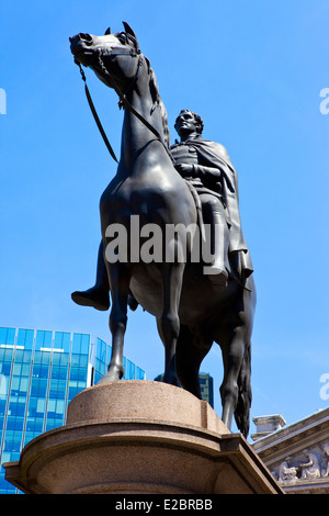 La statue du duc de Wellington situé en dehors de la Banque d'Angleterre à Londres. Banque D'Images