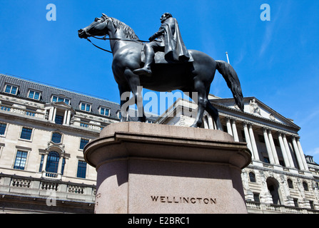 La statue du duc de Wellington situé en dehors de la Banque d'Angleterre à Londres. Banque D'Images