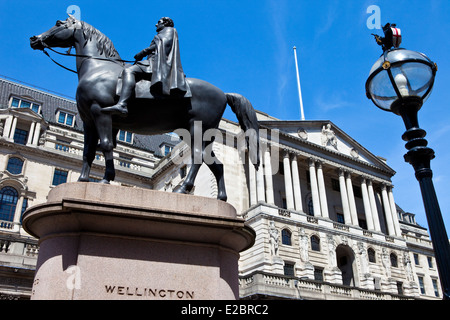 La statue du duc de Wellington situé en dehors de la Banque d'Angleterre à Londres. Banque D'Images